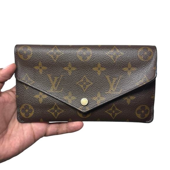 Louis Vuitton Monogram Long Wallet - Picture 6 of 13